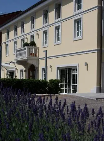 Eden Hotel