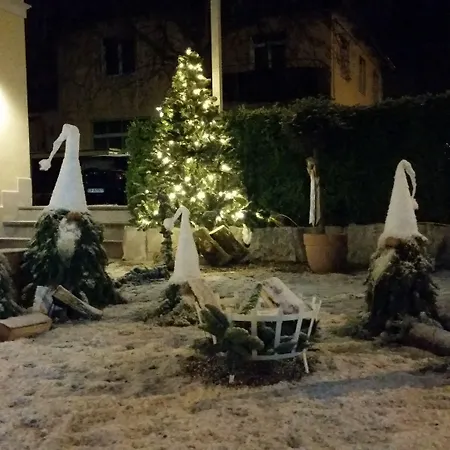 Eden מלון סיסטיאנה