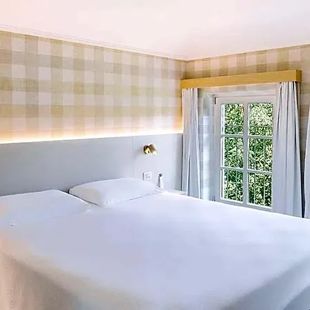 Eden Hotel